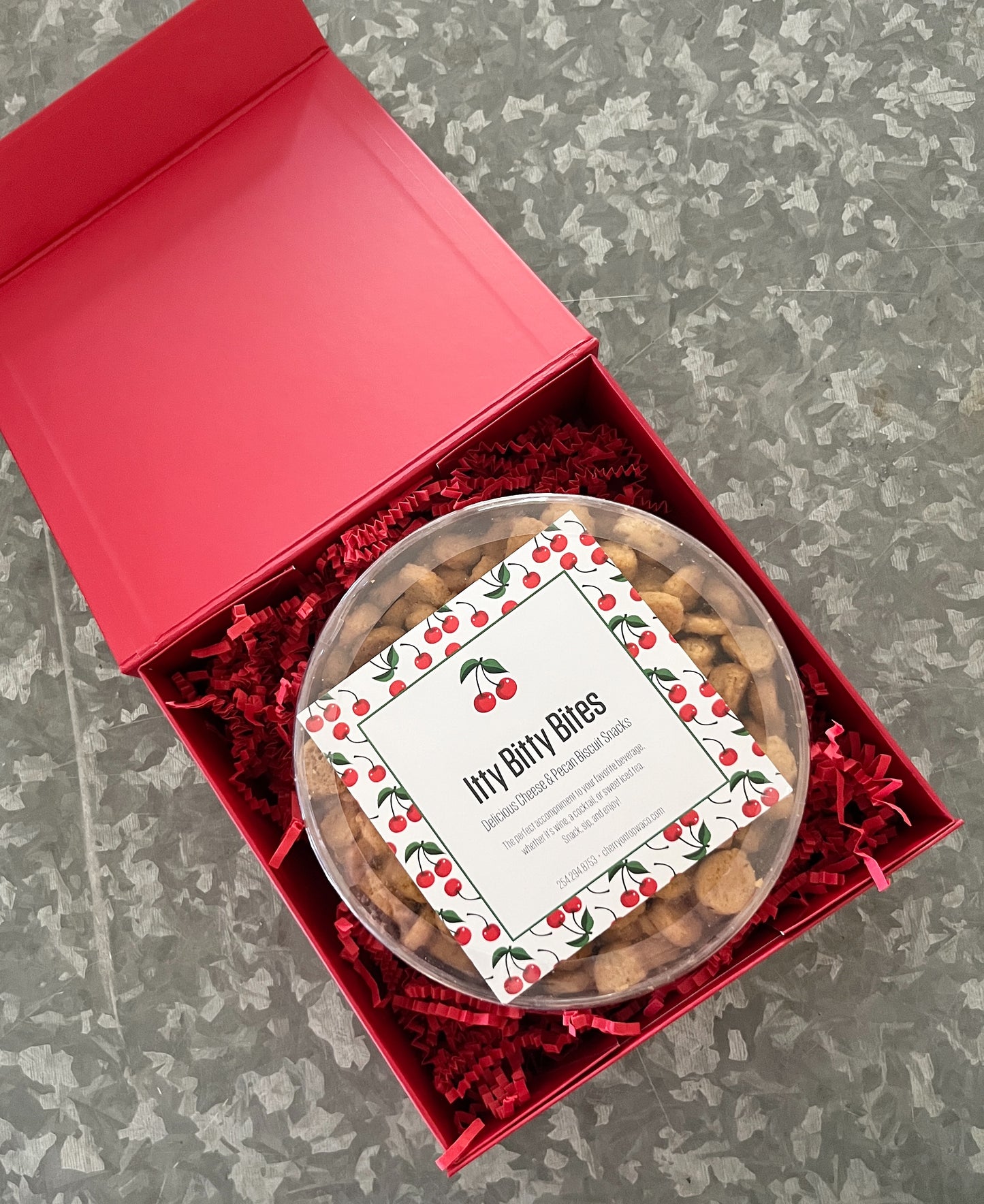 Itty Bitty Bites - Cheese & Pecan Biscuit Snacks