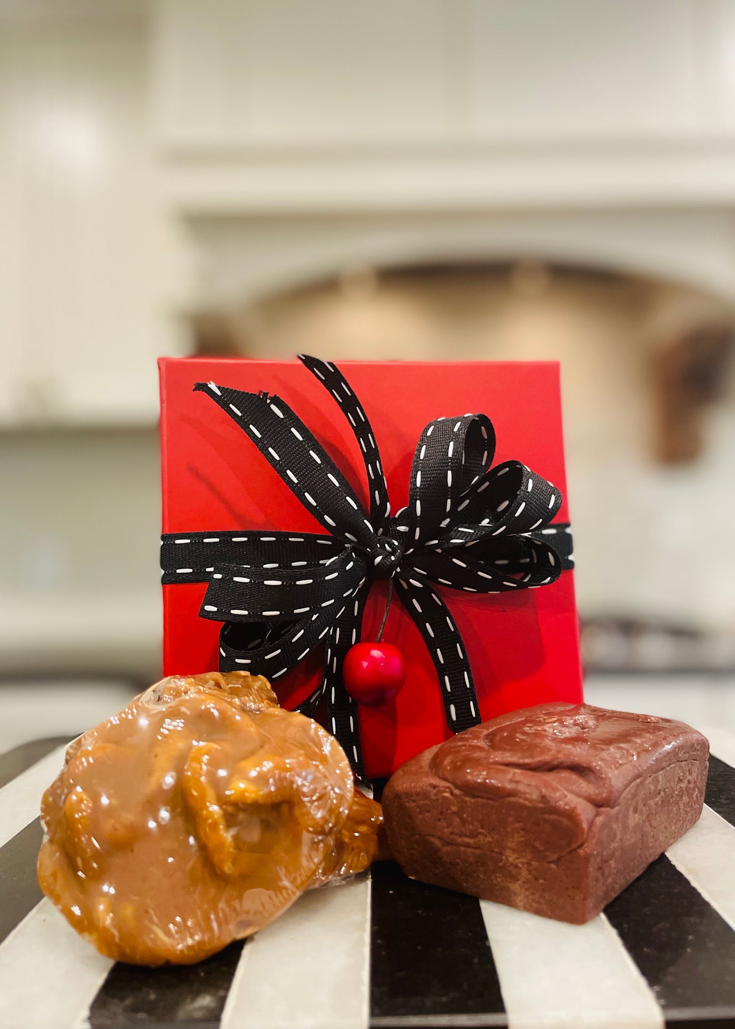 Praline & Fudge Gift Box