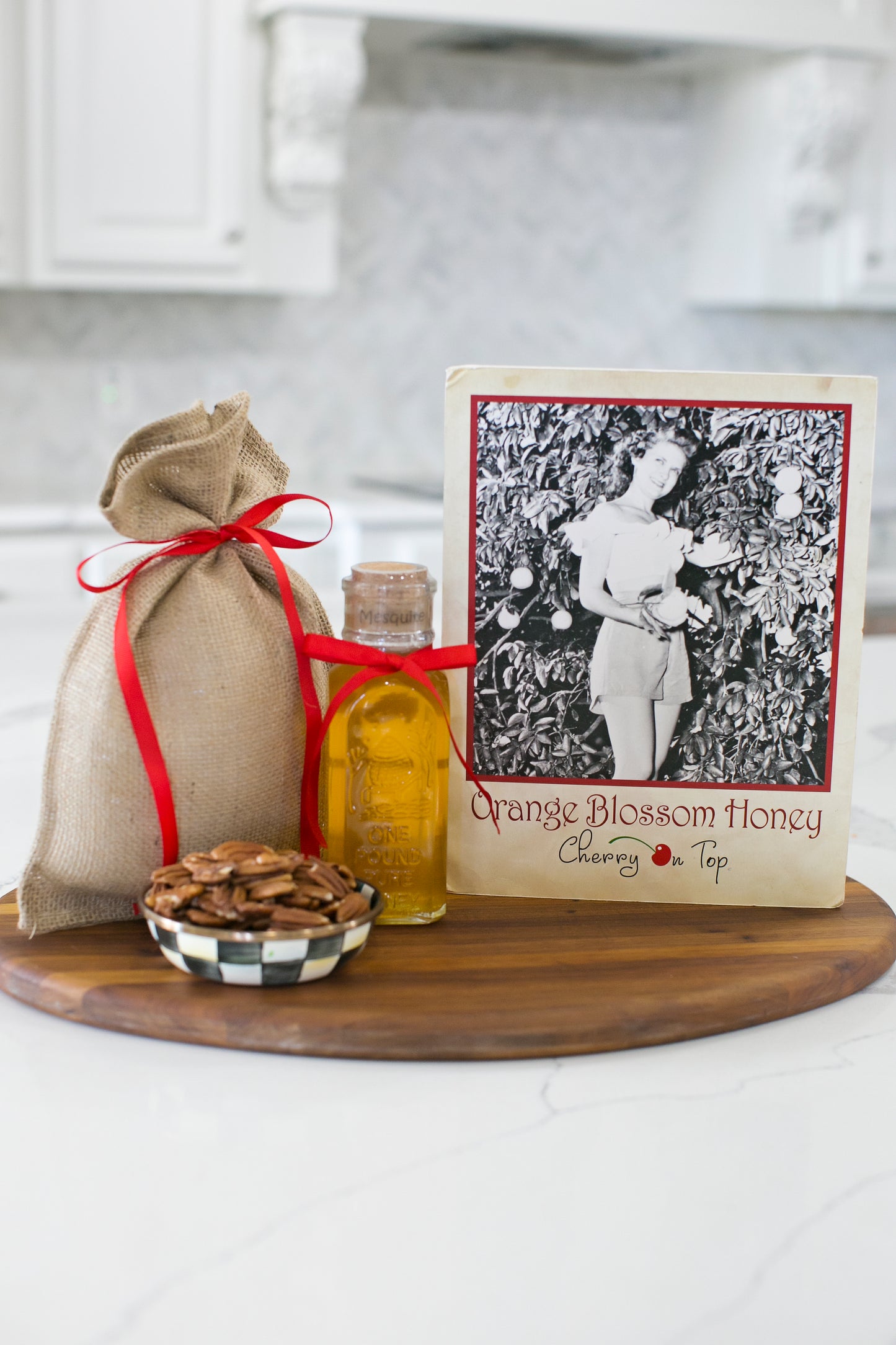 Orange Blossom Honey & Texas Mammoth Pecan Halves