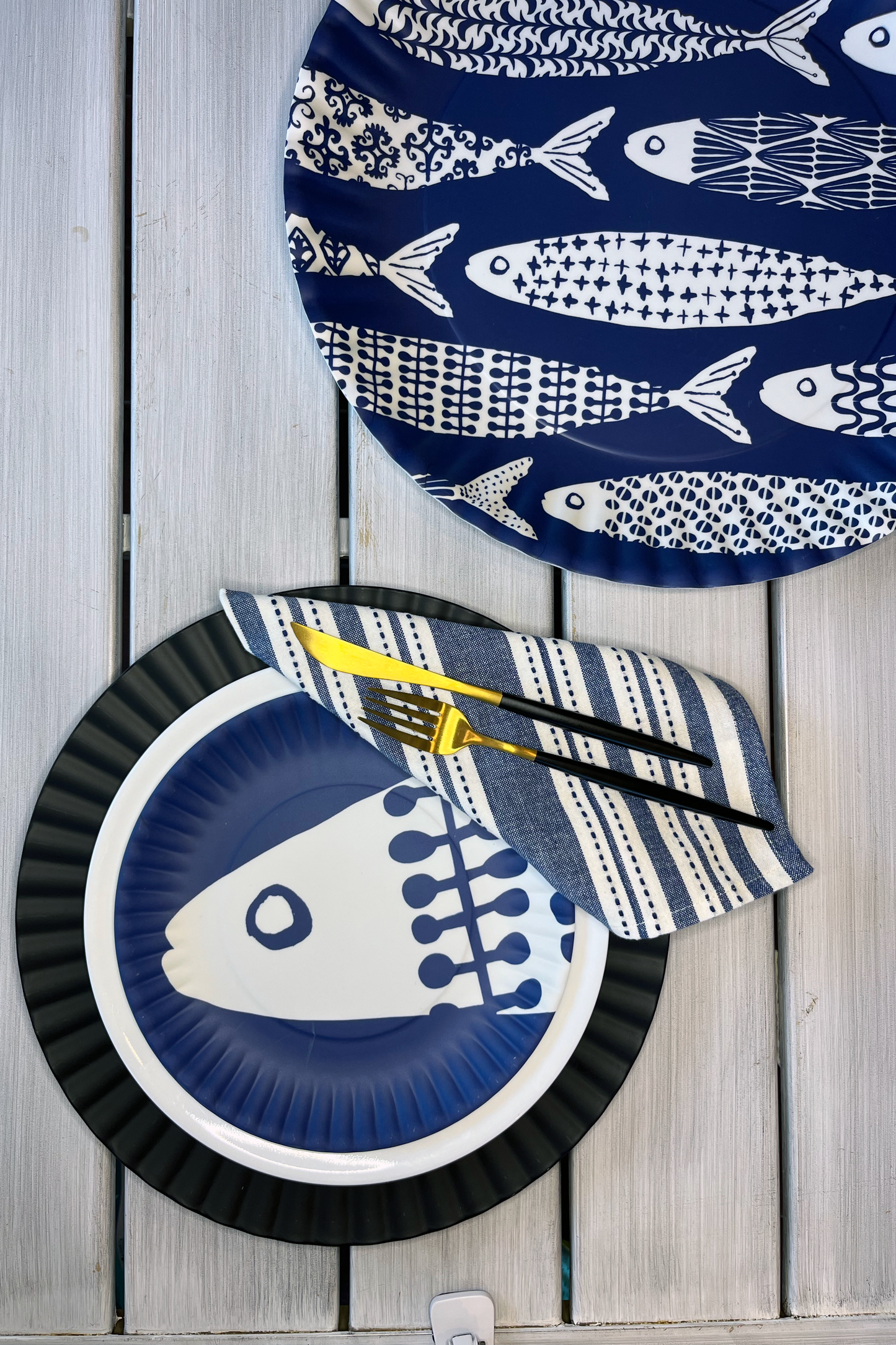 Heads or Tails Fish Melamine Luncheon Plates